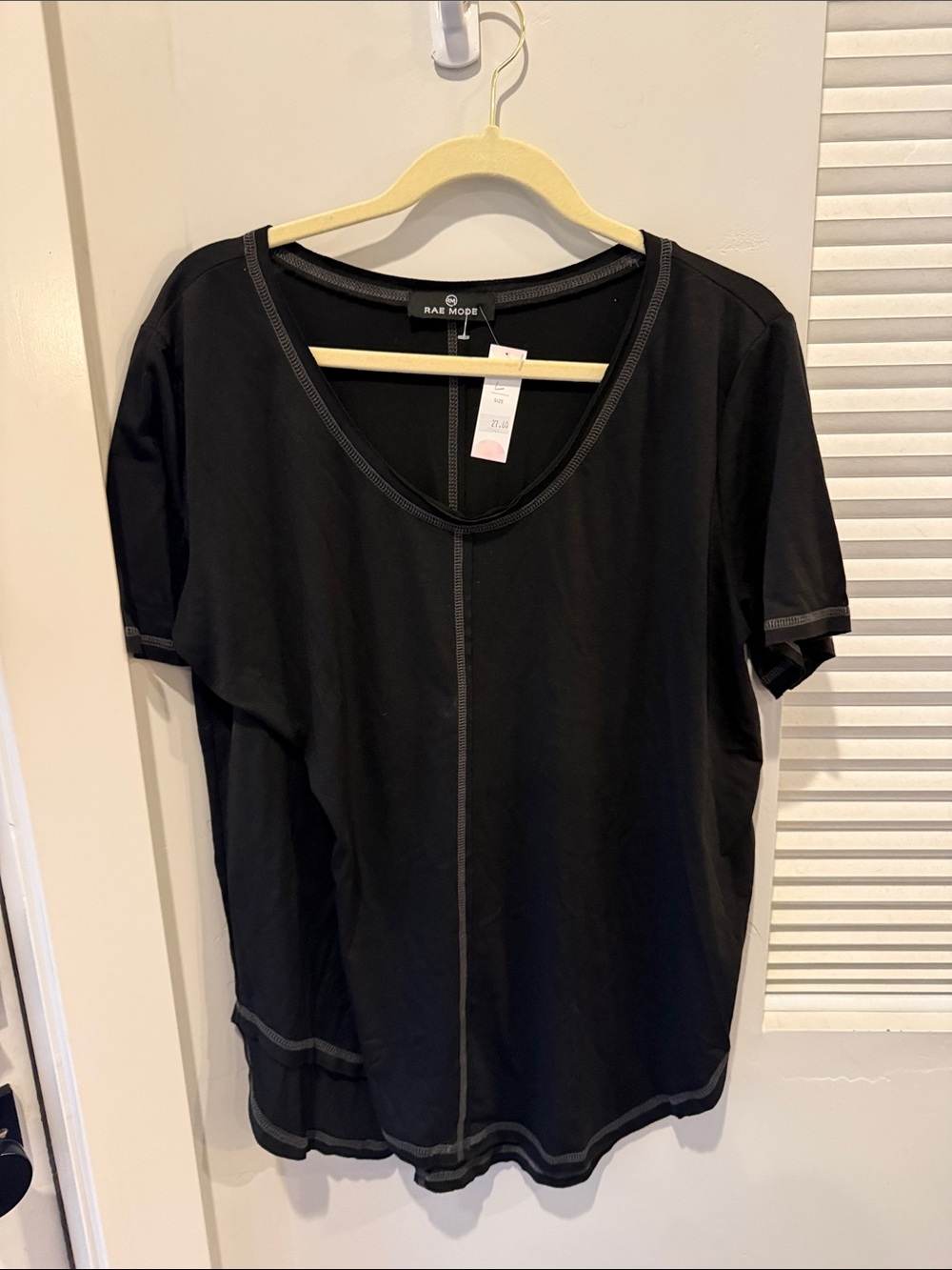 Rae Mode Black Short Sleeve V-Neck Tee